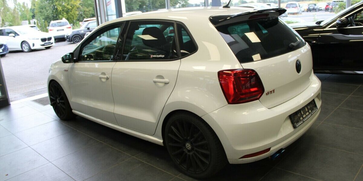 VW Polo 1.2 TSI BMT Highline 127.294 km 7.980 &euro; Euskirchen 53881
