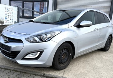 Hyundai i30 274.000 km 2.490 &euro; Düren 52351
