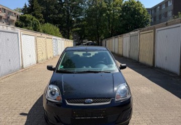 Ford Fiesta 165.000 km 2.300 &euro; Aachen 52078