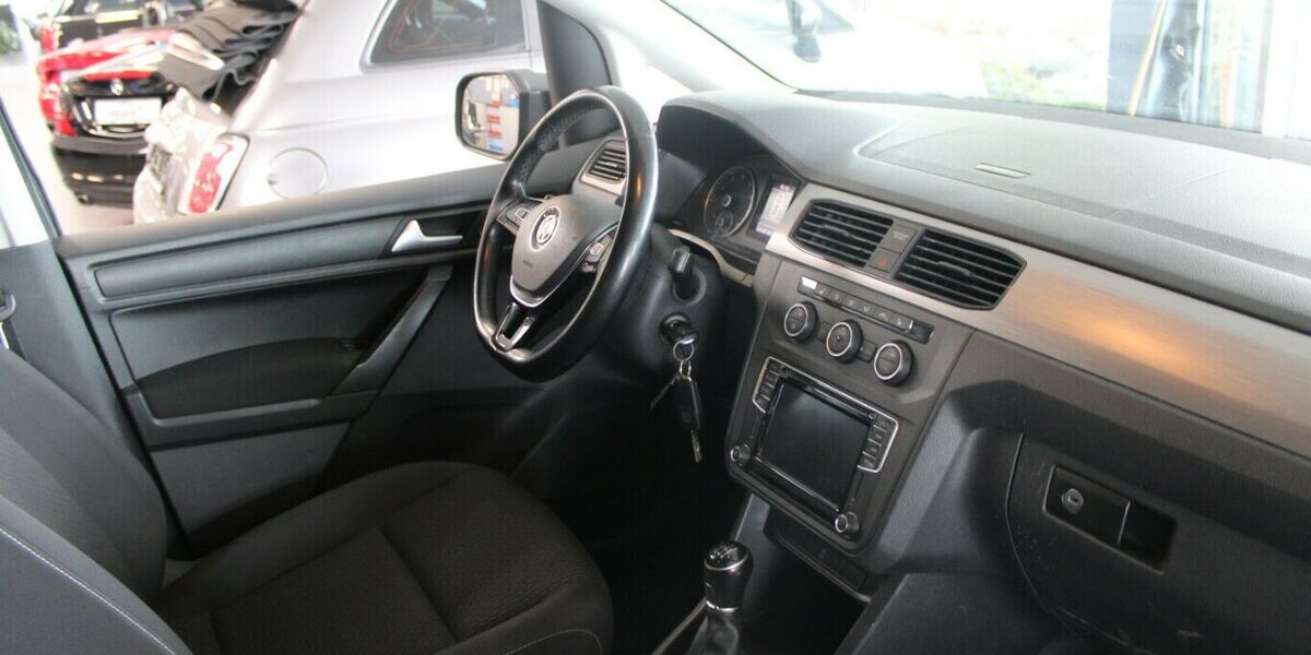 VW Caddy 1.4 TSI - 5-Sitzer - Navi - 116.583 km 13.980 &euro; Euskirchen 53881