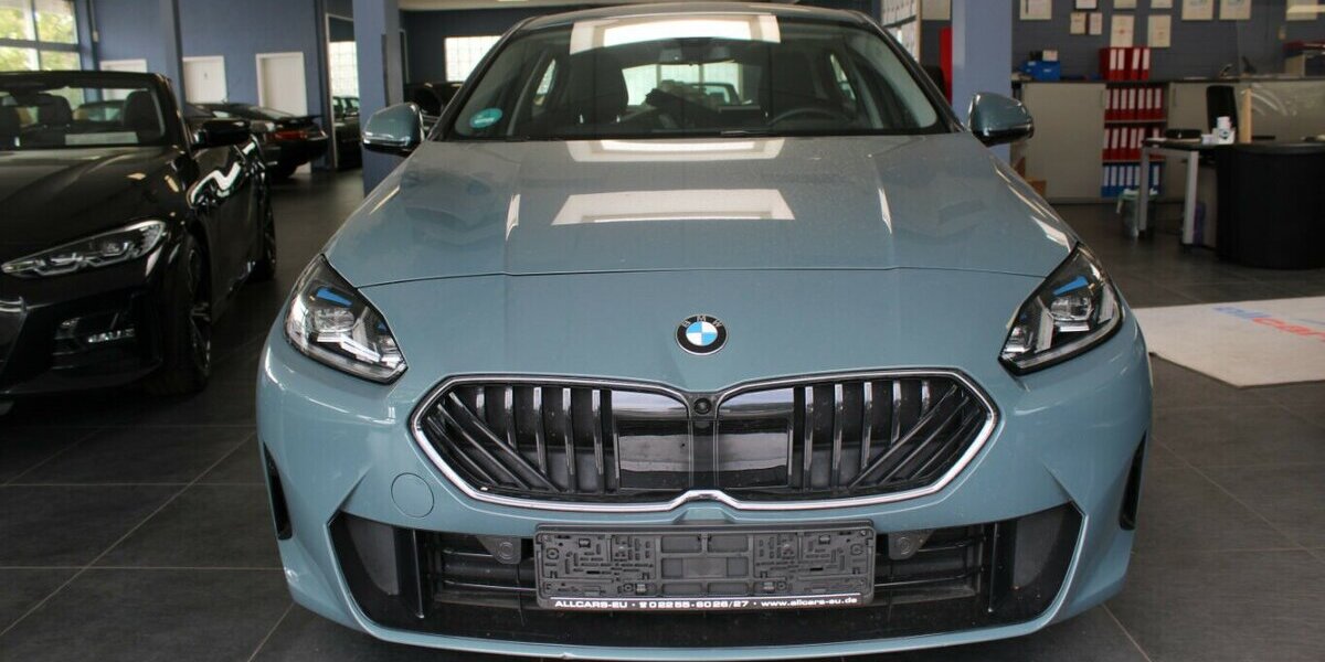 BMW 120 Aut. - Head-Up - 360° - 29.462 km 26.980 &euro; Euskirchen 53881