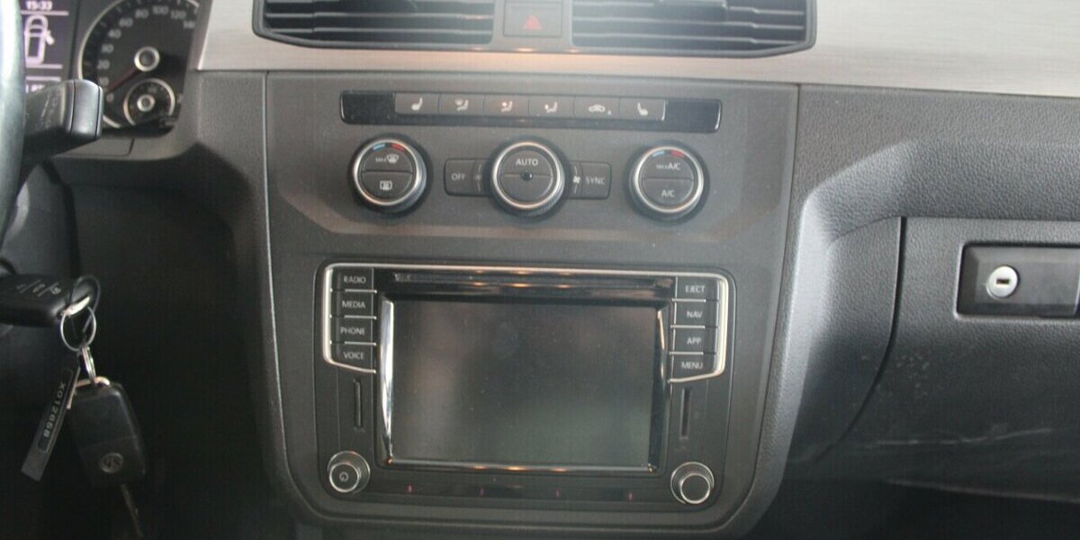 VW Caddy 1.4 TSI - 5-Sitzer - Navi - 116.583 km 13.980 &euro; Euskirchen 53881