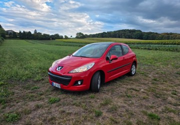 Peugeot 207 185.000 km 2.100 &euro; Aachen 52074