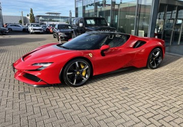 Ferrari SF90 1.050 km 444.000 &euro; Düren 52351