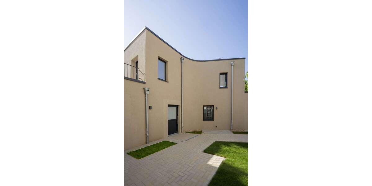 Etagenwohnung Aachen Aachen-Mitte - 2 Zimmer, 62 m&sup2;, 1.350&euro; | Angebot:27250005