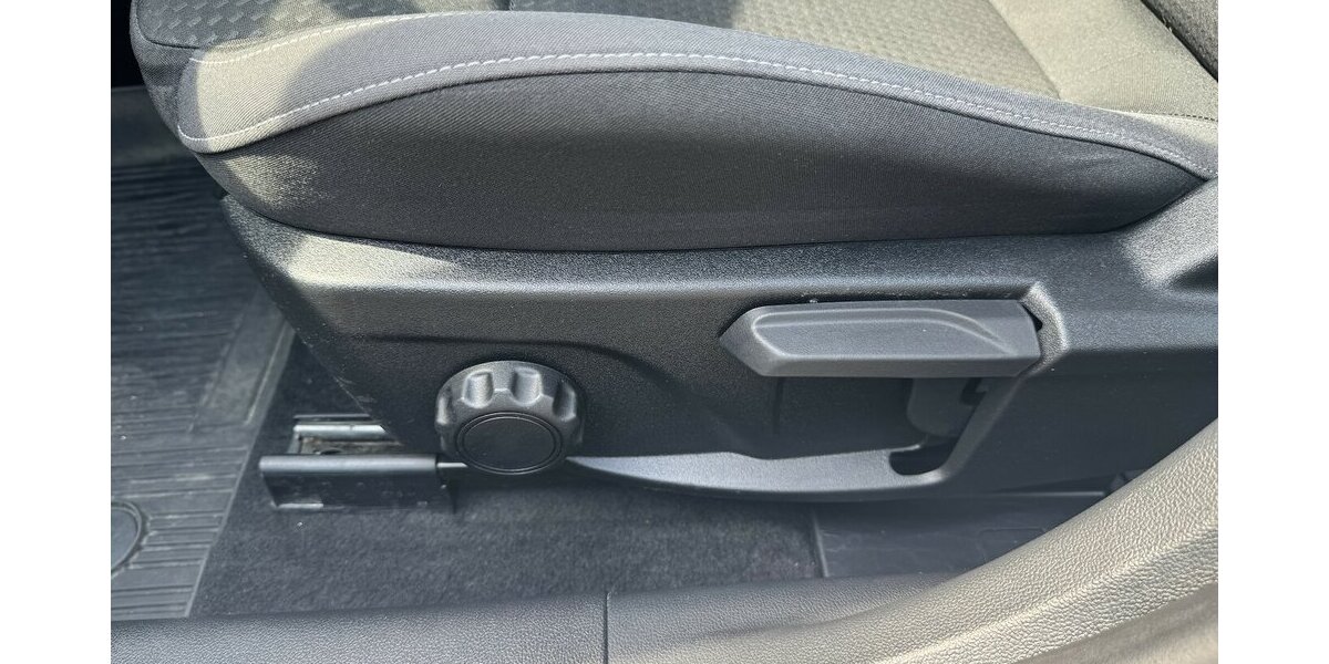 Ford Focus Navi Temp Spurh CarPlay 6xServ GARANTIE 40.000 km 14.500 &euro; Erftstadt 50374